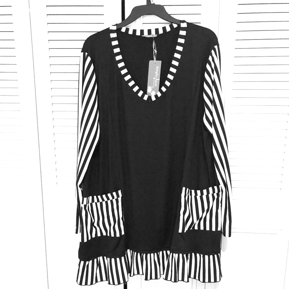NWT Black/White Striped Tunic 2X